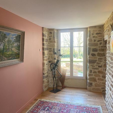 Au Chateau La Lucerne-d'Outremer Luaran gambar