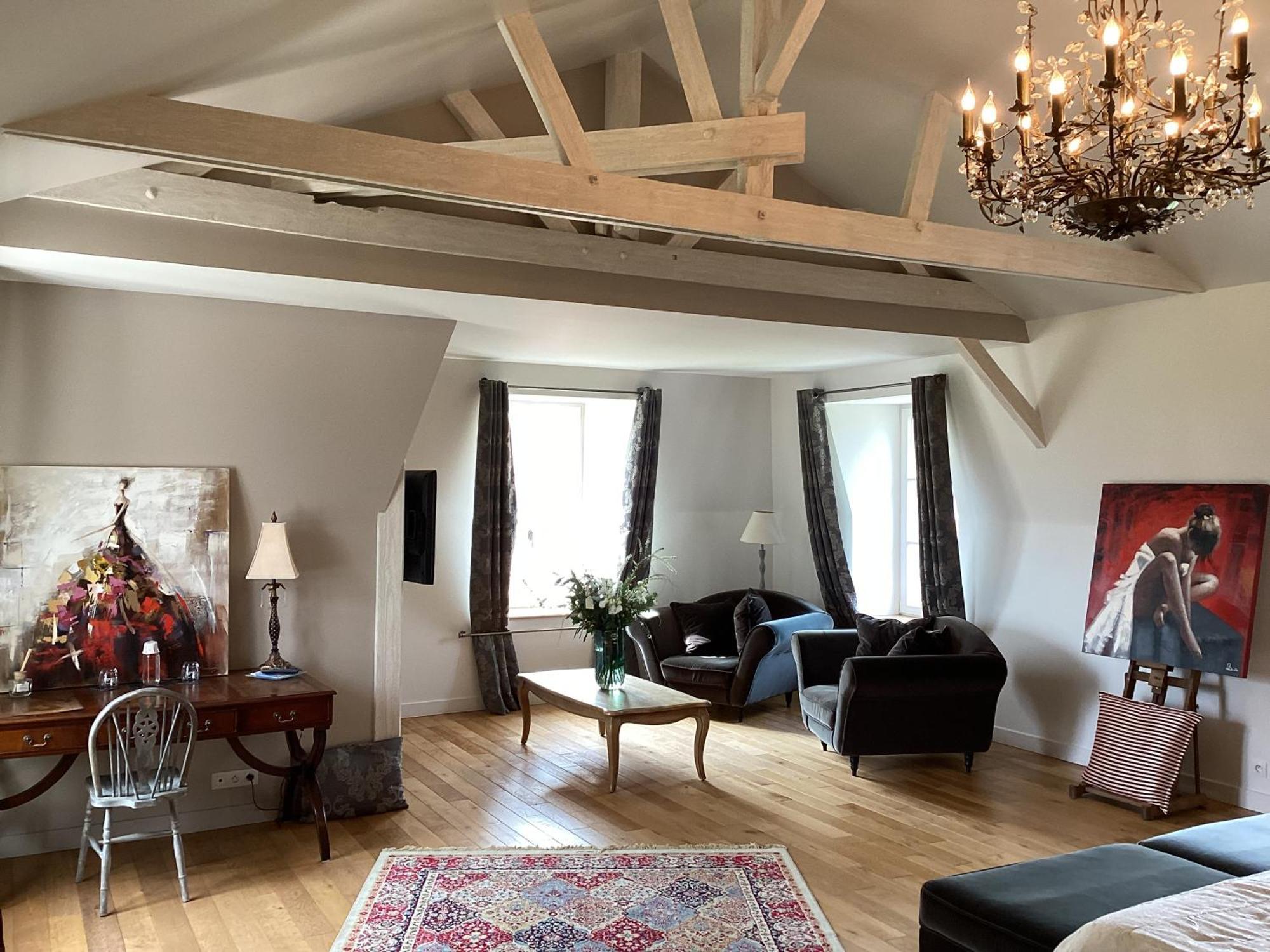 Au Chateau La Lucerne-d'Outremer Luaran gambar
